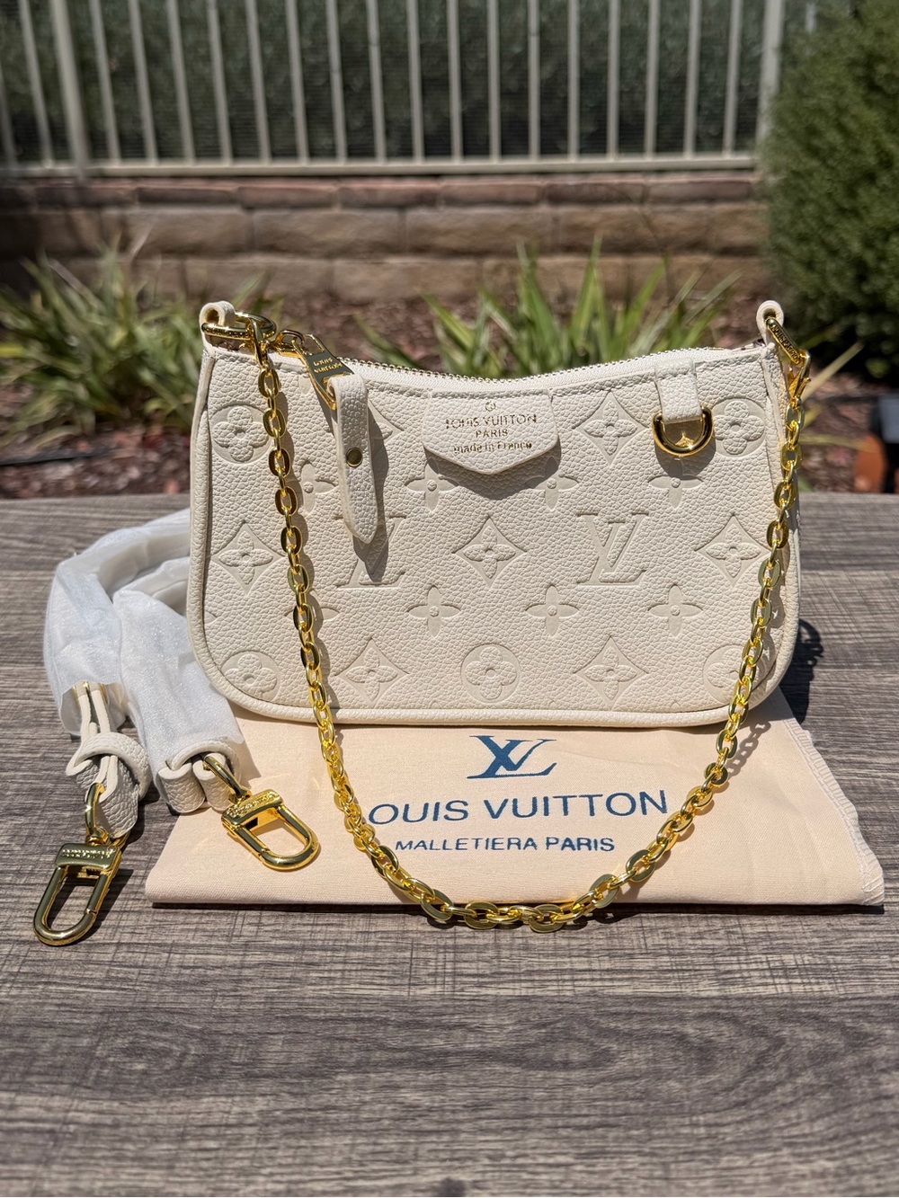 NEW LV Print White Cowhide Leather Pochette Easy Pouch Emboss Monogram Bag Gold